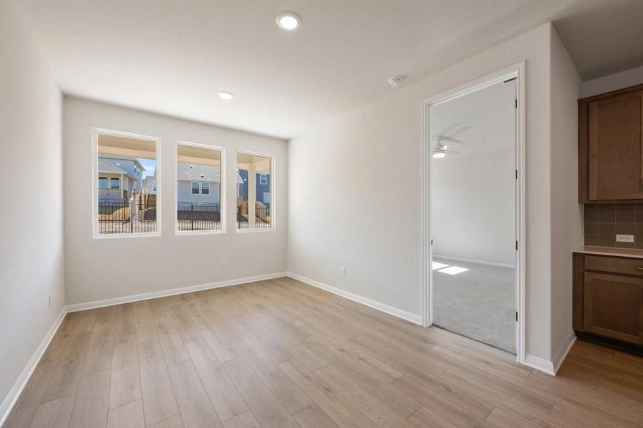 Spacious, unfurnished interior of a new home in Cannon Ranch, Dripping Springs (Image 30).