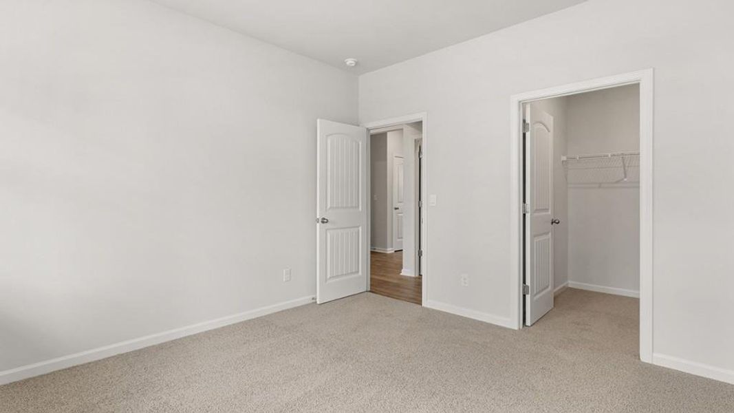 Spacious, unfurnished interior of a new home in Sheffield Highlands, Dallas (Image 38).