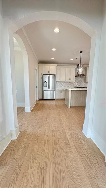 Spacious, unfurnished interior of a new home in , Scottdale (Image 10).