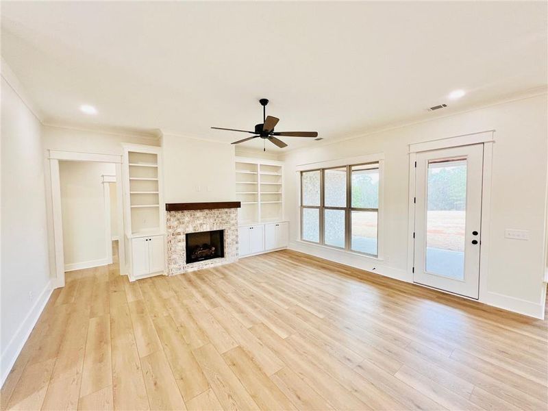 Spacious, unfurnished interior of a new home in , Cartersville (Image 38).