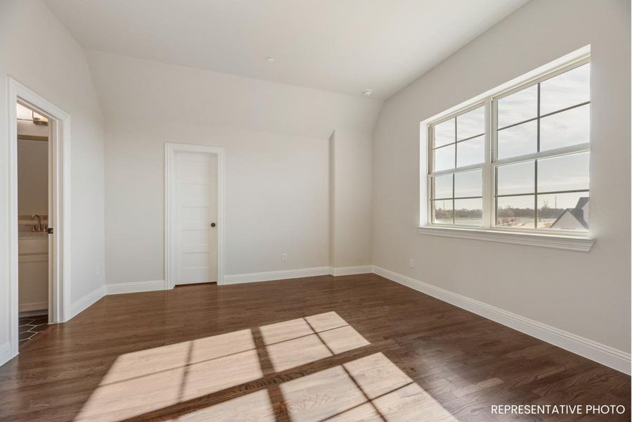 Representative unfurnished interior of a home built from the Hampton III by Grand Homes in Whitestone Estates, Parker (Image 31).