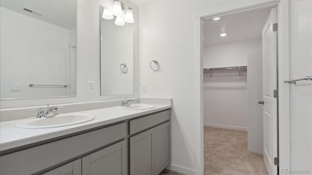 Furnished interior view inside a new home in Silver Peaks, Lochbuie (Image 7).