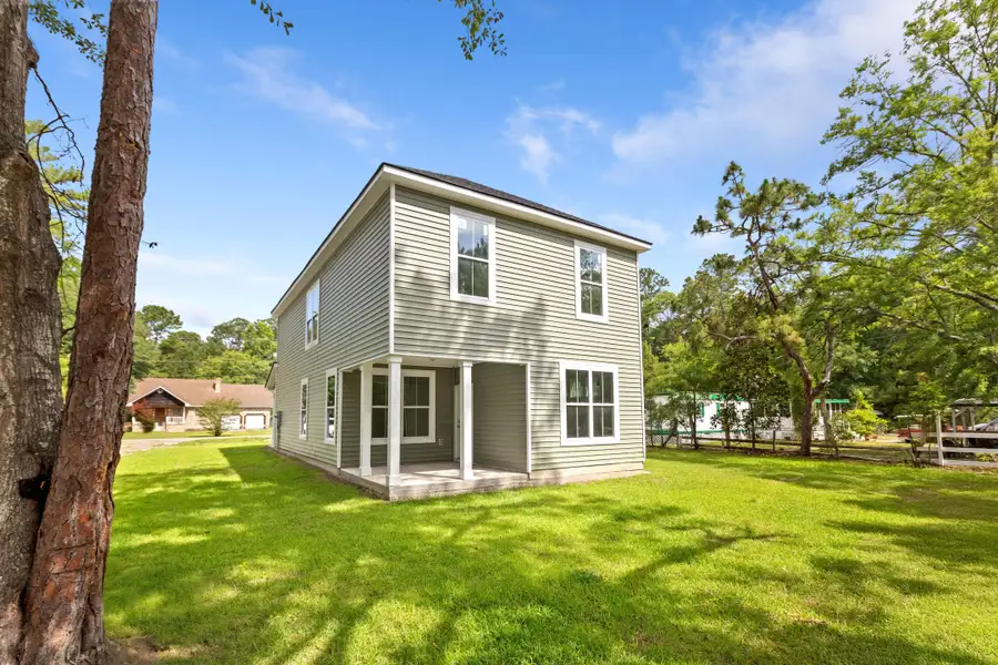 Exterior details and patio area of a home in , Summerville (Image 24).