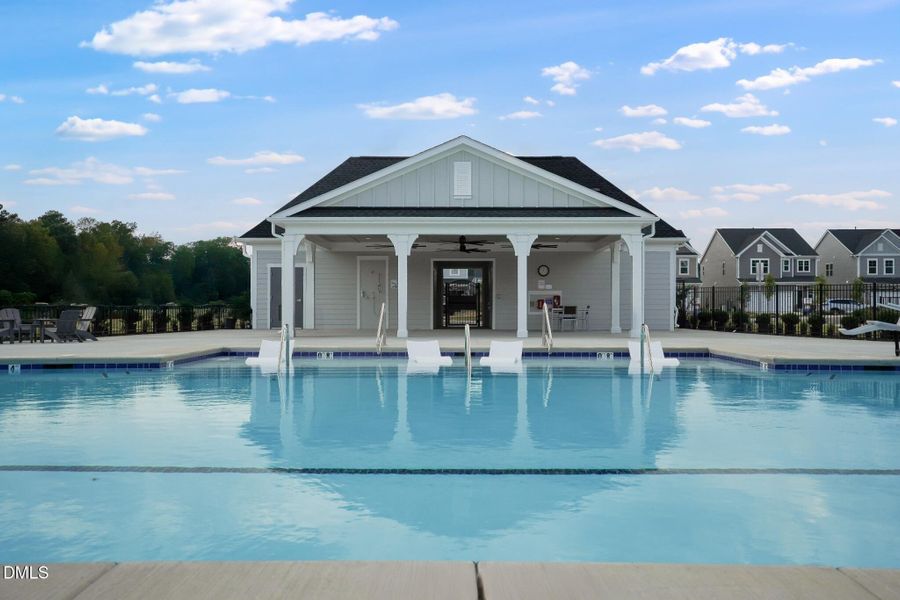 SUN_CaydenCove_Pic_Pool_11 SUN_CaydenCove_Pic_Pool_11
