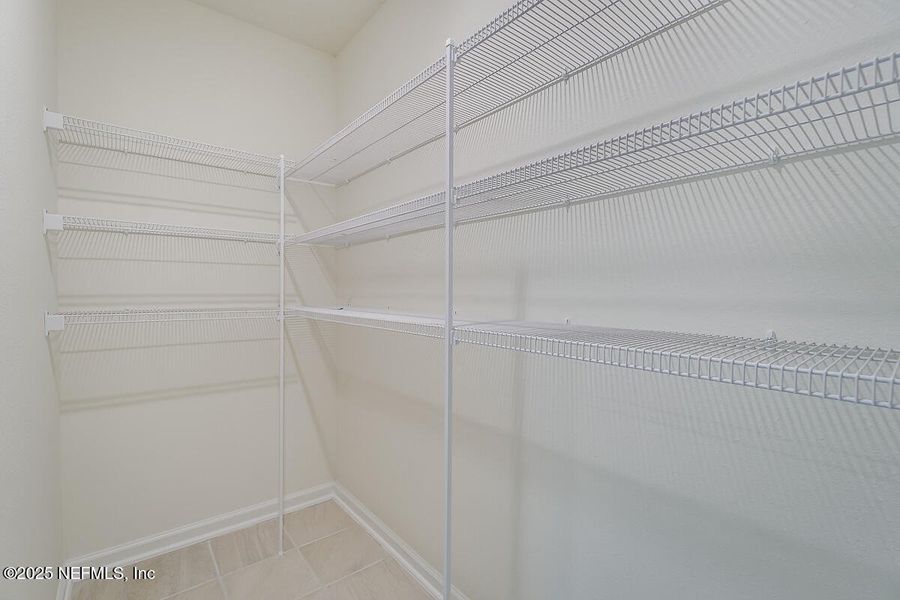 Spacious, unfurnished interior of a new home in Anabelle Island - Classic Series, Green Cove Springs (Image 10).