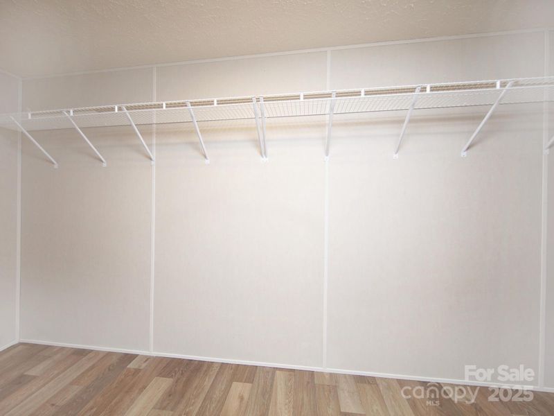 Spacious, unfurnished interior of a new home in , Catawba (Image 11).