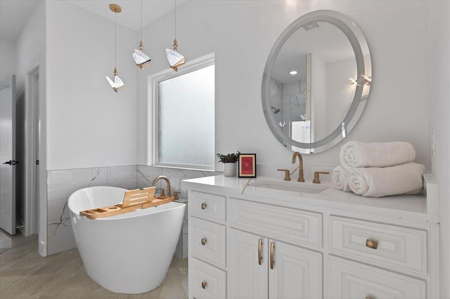 Furnished interior view inside a new home in , Celeste (Image 31).