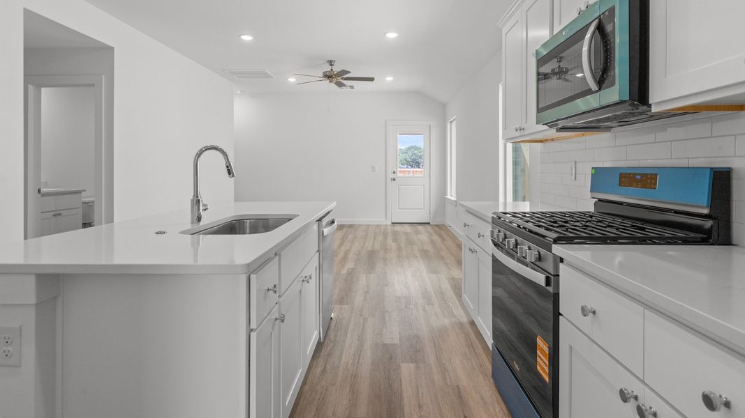 Furnished interior in a model home at Overlook West in Wolfforth (Image 18).