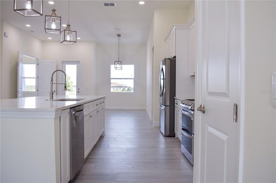 Furnished interior view inside a new home in , Lake Alfred (Image 11).