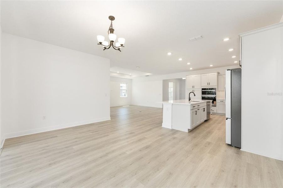 Spacious, unfurnished interior of a new home in , Ocala (Image 29).