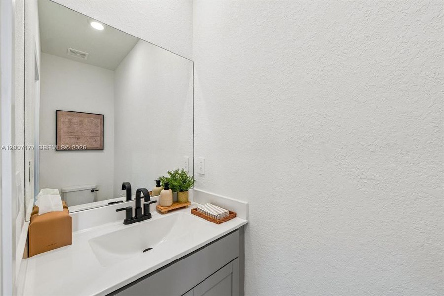 Image 44 of a home in Messina Place.