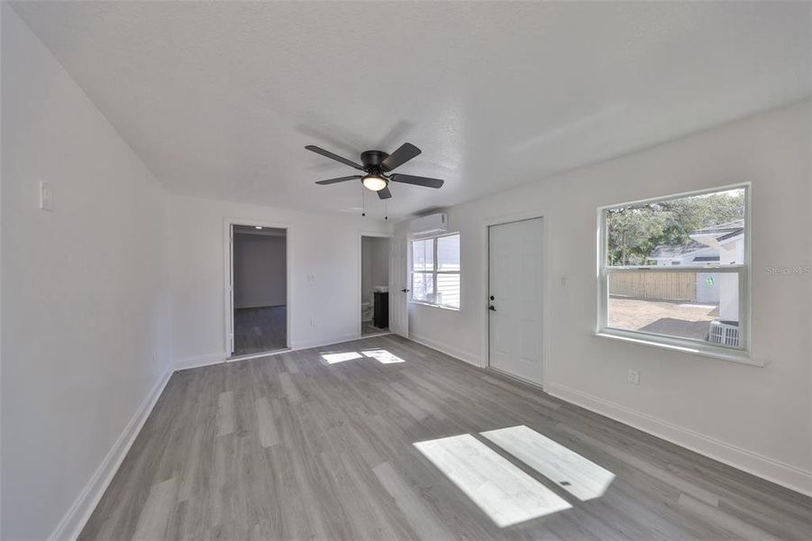 Spacious, unfurnished interior of a new home in , Tampa (Image 41). Spacious, unfurnished interior of a new home in , Tampa (Image 41).