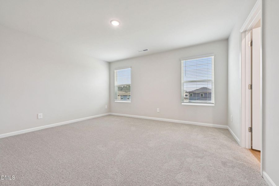 14 - Primary Bed 14 - Primary Bed