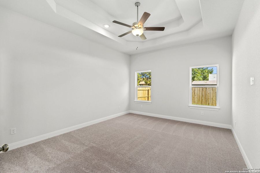 Spacious, unfurnished interior of a new home in , Seguin (Image 11).