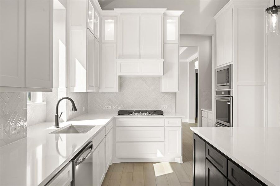 2213 Pelican- Kitchen-3