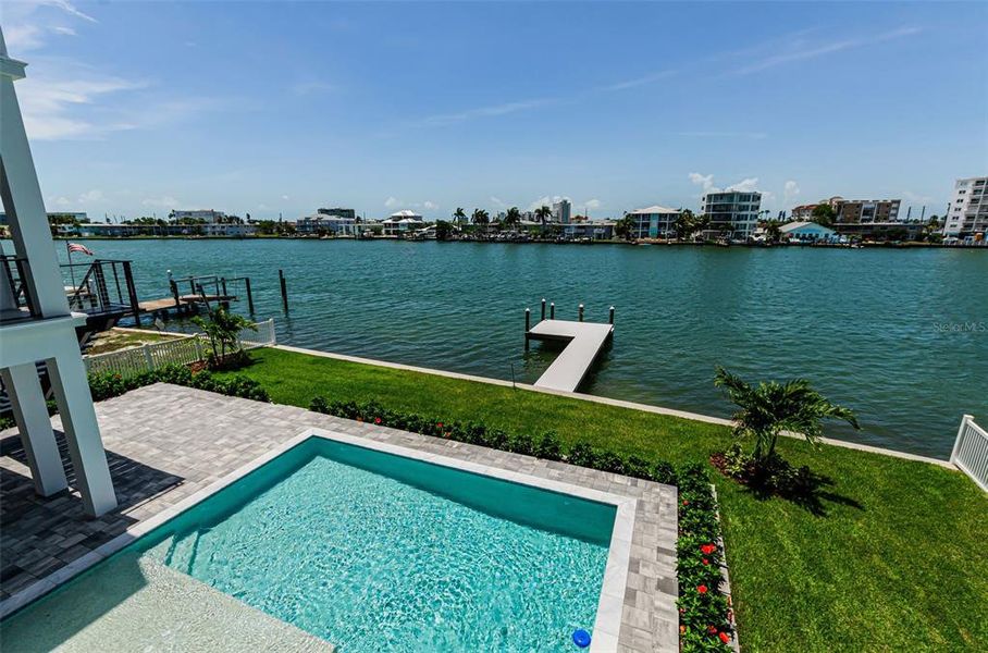 Community amenities in , Treasure Island (Image 84).