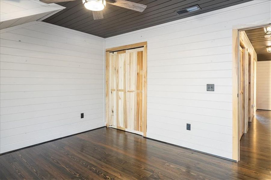 Spacious, unfurnished interior of a new home in , Talking Rock (Image 41).