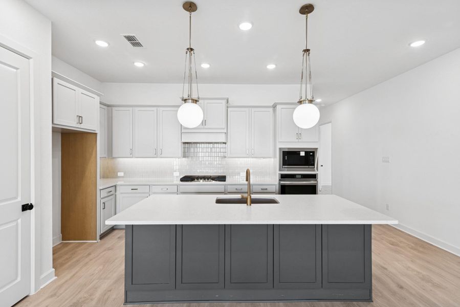 Furnished interior view inside a new home in Brookewater 55’ Homesites, Rosenberg (Image 13). Furnished interior view inside a new home in Brookewater 55’ Homesites, Rosenberg (Image 13).