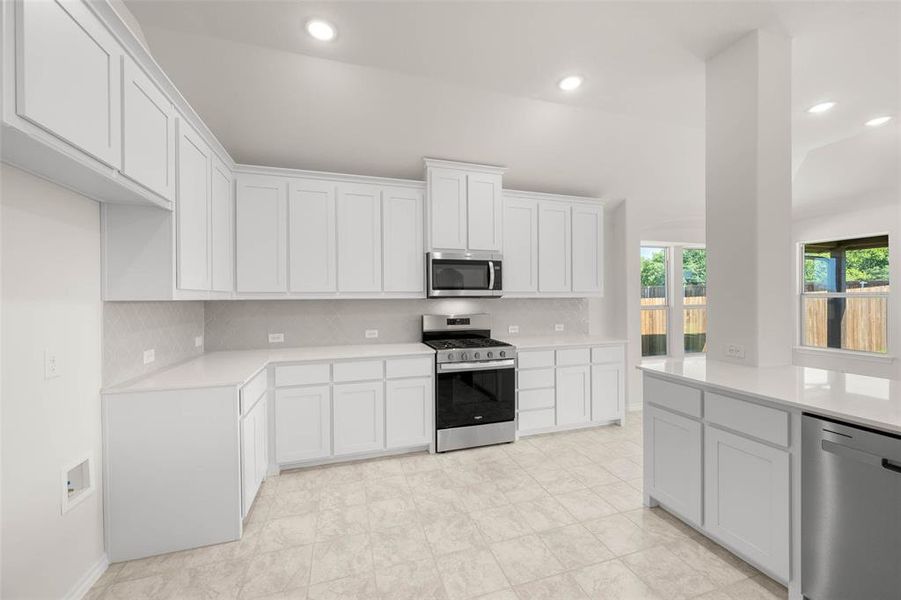 814 Misty- Kitchen-5