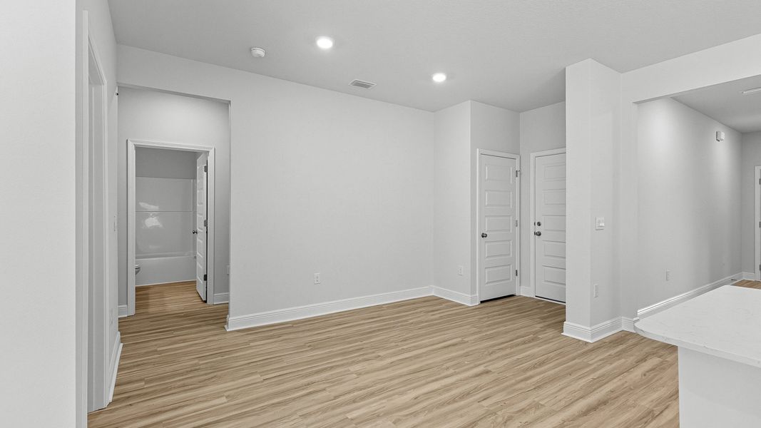 Spacious, unfurnished interior of a new home in Ashton Park Phase III, Freeport (Image 15). Spacious, unfurnished interior of a new home in Ashton Park Phase III, Freeport (Image 15).