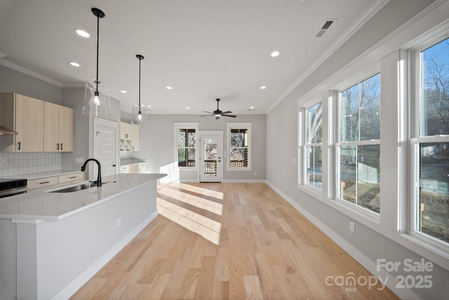 Image 28 of a home in .