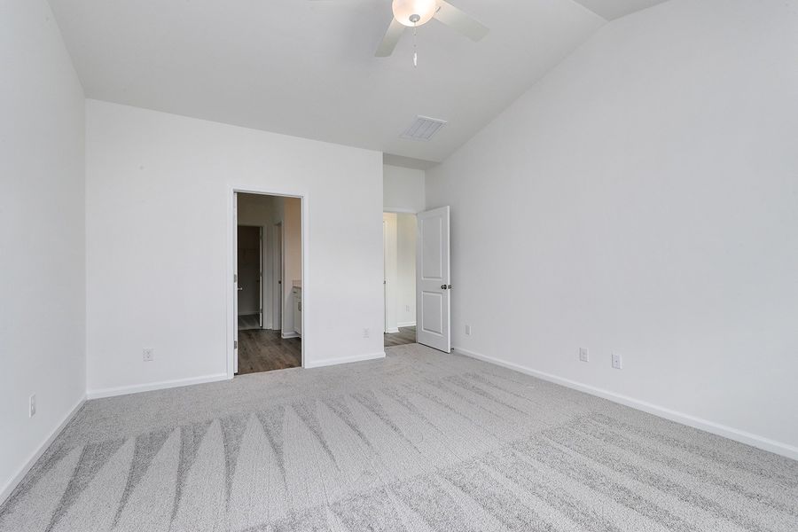 Spacious, unfurnished interior of a new home in Garden Grove, Conway (Image 27).