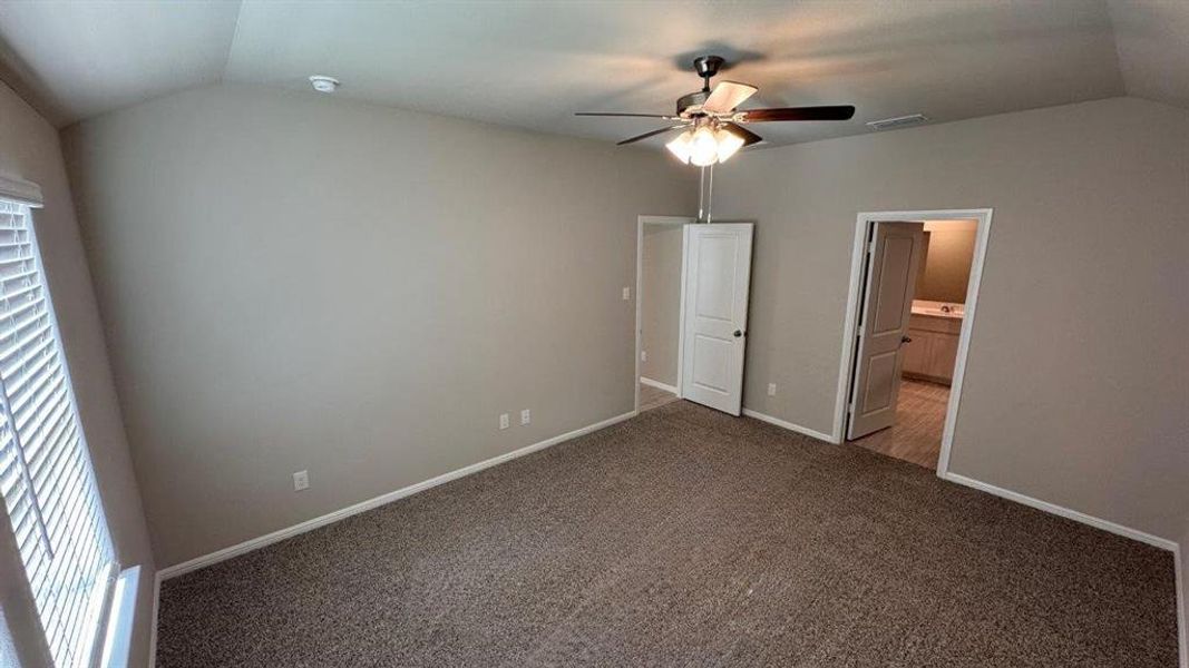 Spacious, unfurnished interior of a new home in Meadowbrook Estates, Cleburne (Image 17). Spacious, unfurnished interior of a new home in Meadowbrook Estates, Cleburne (Image 17).