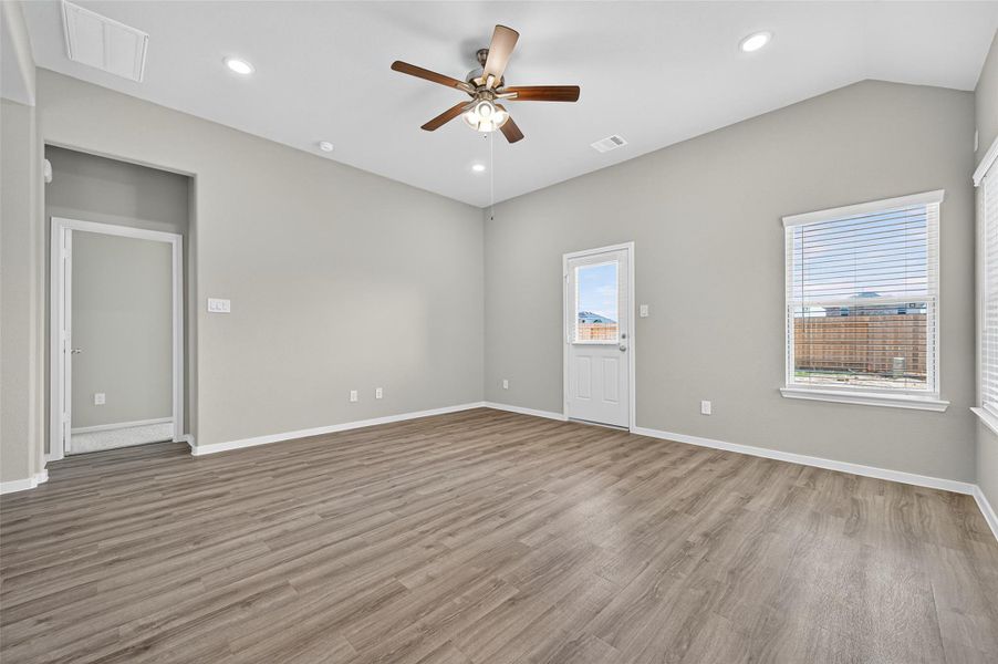 Spacious, unfurnished interior of a new home in Cypress Green, Hockley (Image 37).