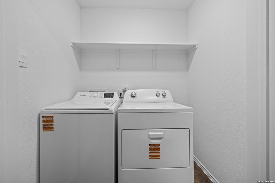 Close-up of interior finishes inside a home in Avenida, Converse (Image 11). Close-up of interior finishes inside a home in Avenida, Converse (Image 11).