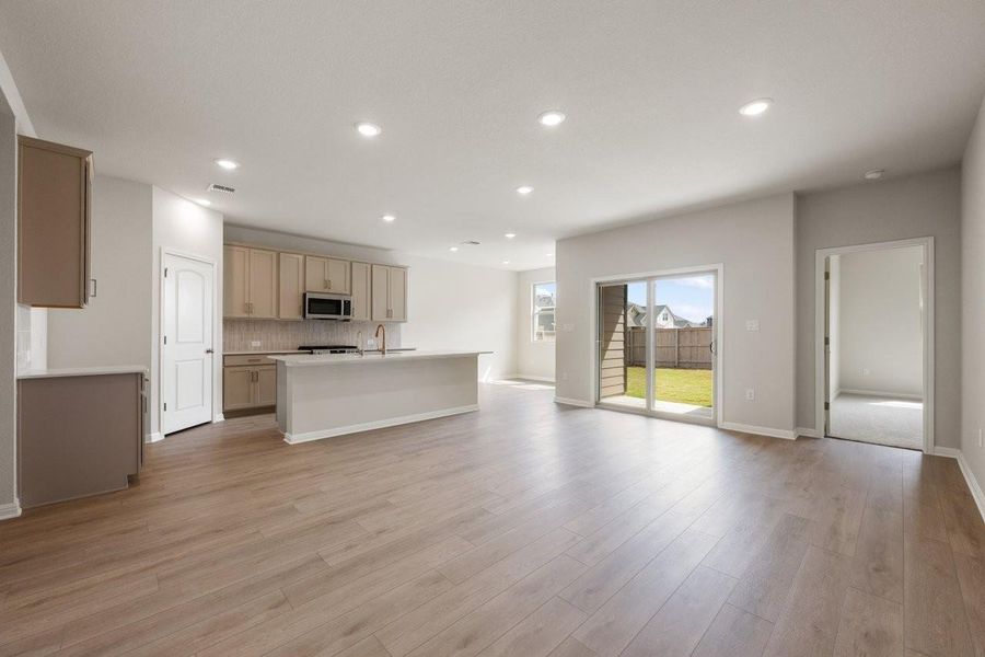 Photos are representative images and renderings for illustrative purposes only. Actual structural options and design images of the home may vary.