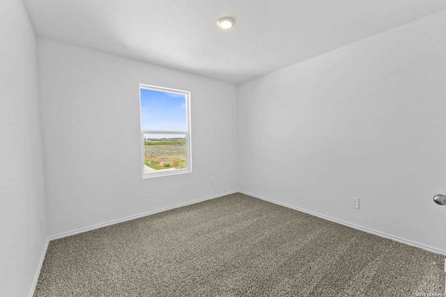 Spacious, unfurnished interior of a new home in Avenida, Converse (Image 24).
