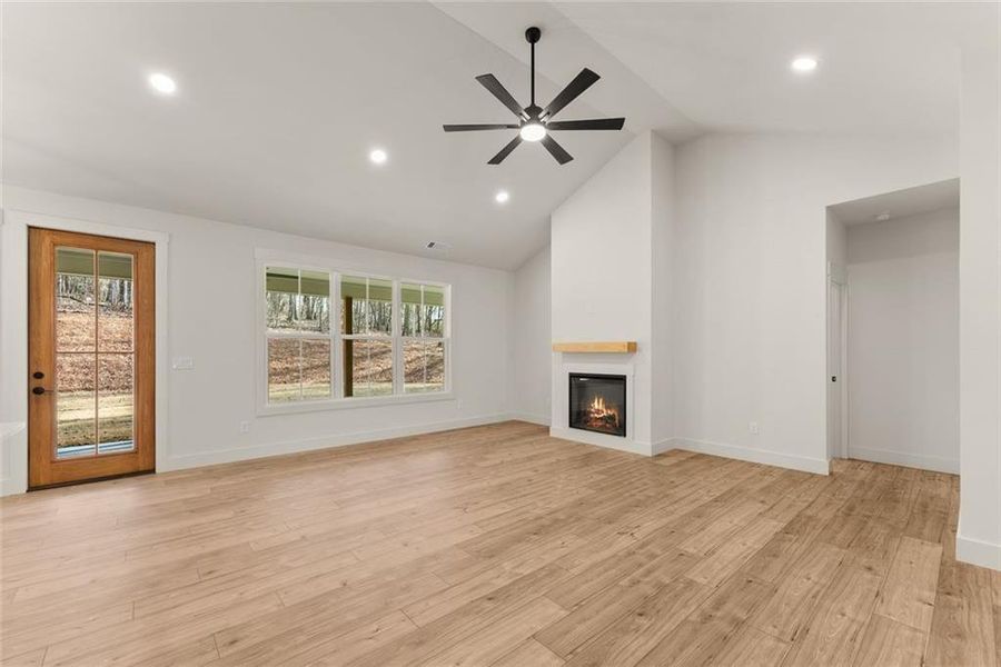 Spacious, unfurnished interior of a new home in , Cleveland (Image 26).