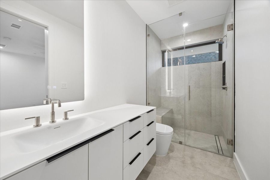 Furnished interior view inside a new home in , Bellaire (Image 35).