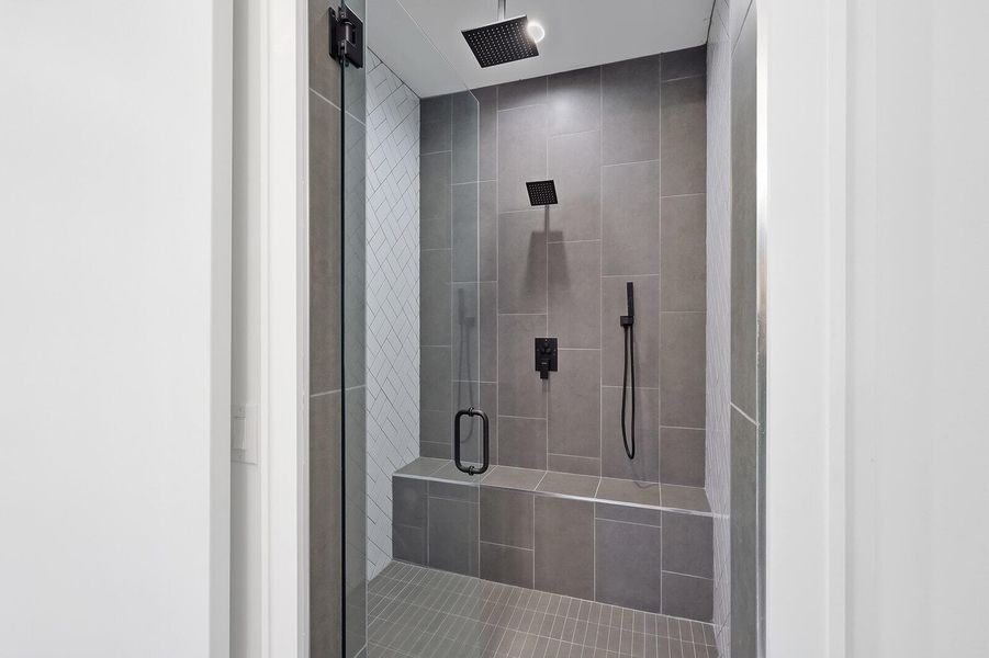 Close-up of interior finishes inside a home in , Seabrook (Image 20).