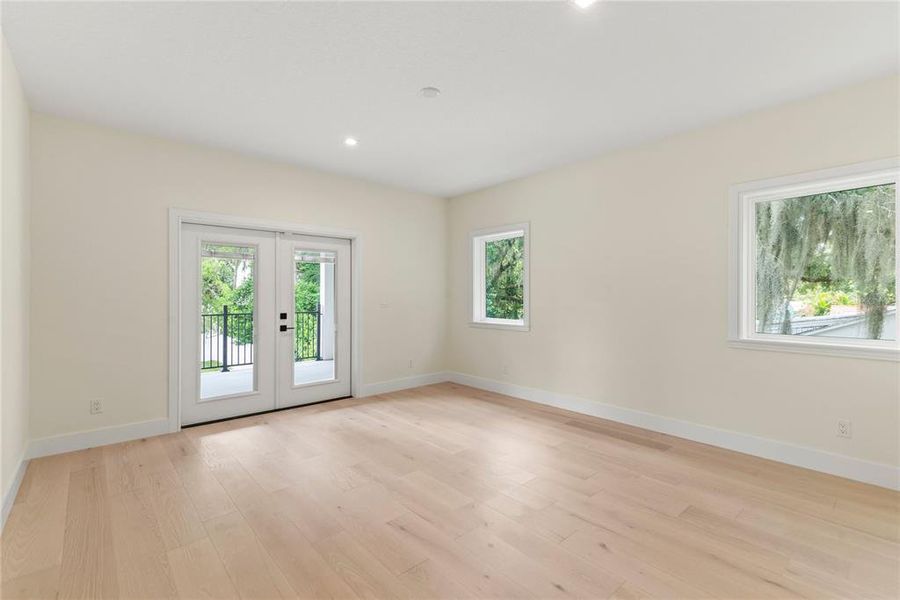 Bedroom 4 with en suite bathroom and walk-in closet Bedroom 4 with en suite bathroom and walk-in closet