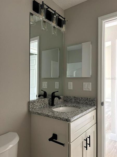 Furnished interior view inside a new home in , Dunnellon (Image 10).