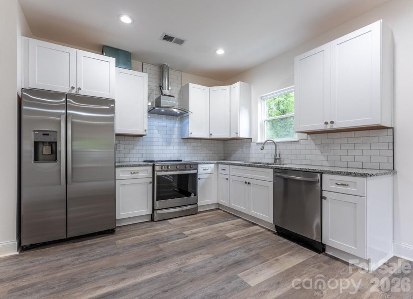 Furnished interior view inside a new home in , Gastonia (Image 11).
