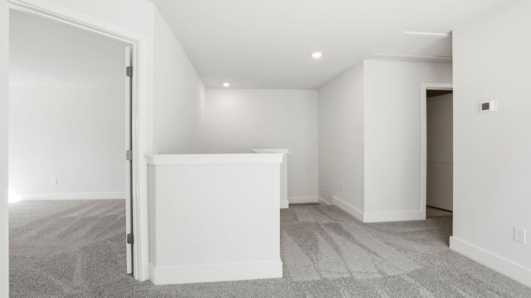 Spacious, unfurnished interior of a new home in Hidden Hills, Spartanburg (Image 23).