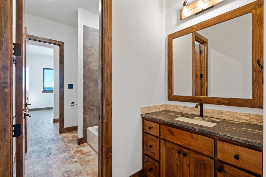 Image 21 of a home in Santana Ridge.