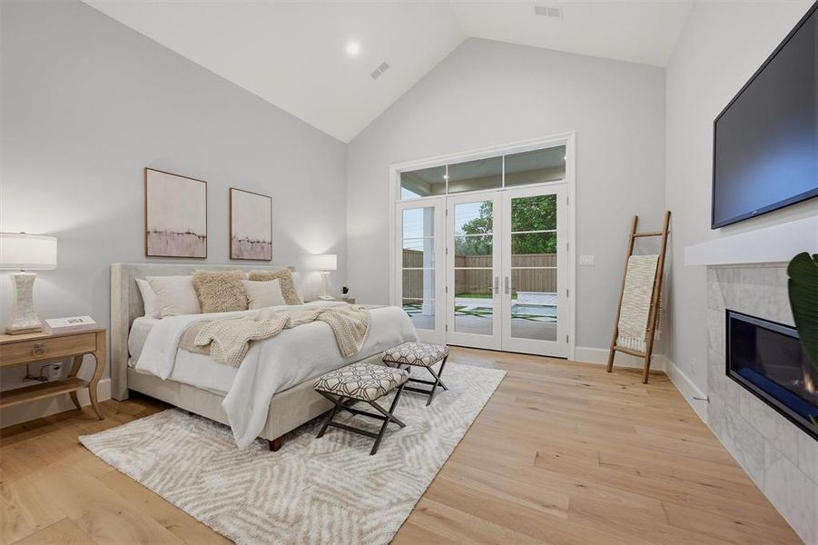 Furnished interior view inside a new home in , Dallas (Image 16). Furnished interior view inside a new home in , Dallas (Image 16).