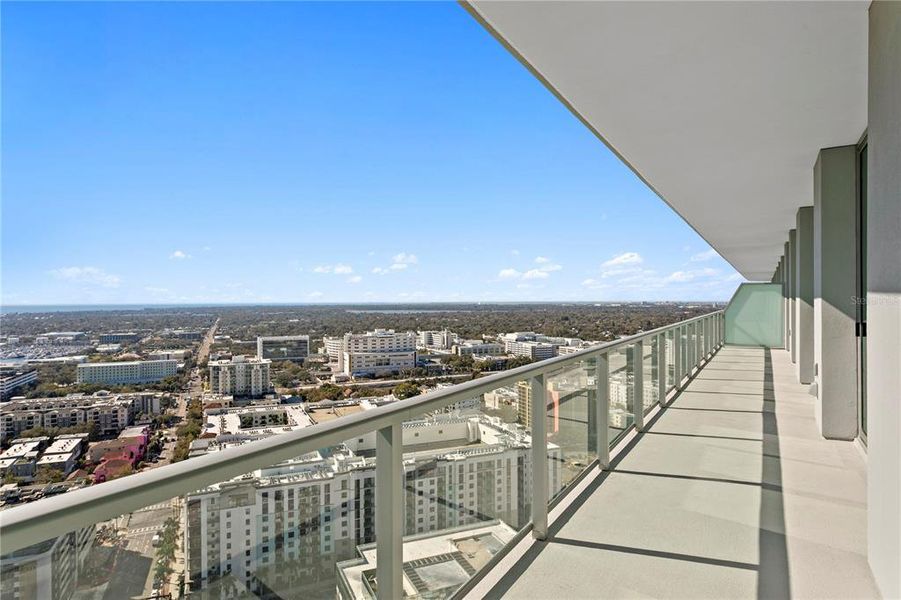 Condo located in St. Petersburg, FL showcasing its design and architecture (Image 37). Condo located in St. Petersburg, FL showcasing its design and architecture (Image 37).