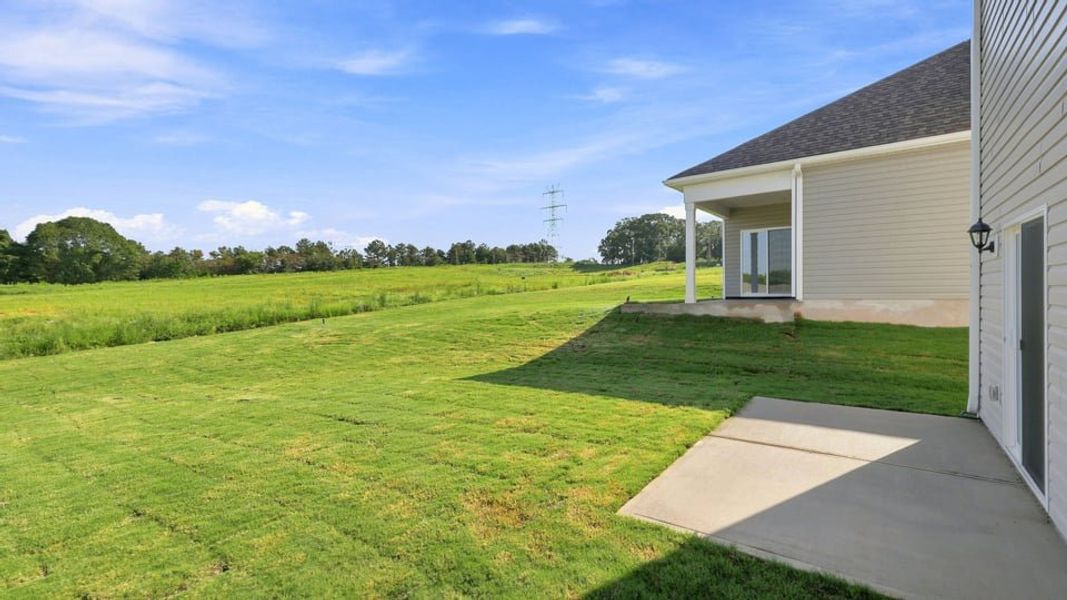Exterior details and patio area of a home in Baxter Village, Boiling Springs (Image 21).