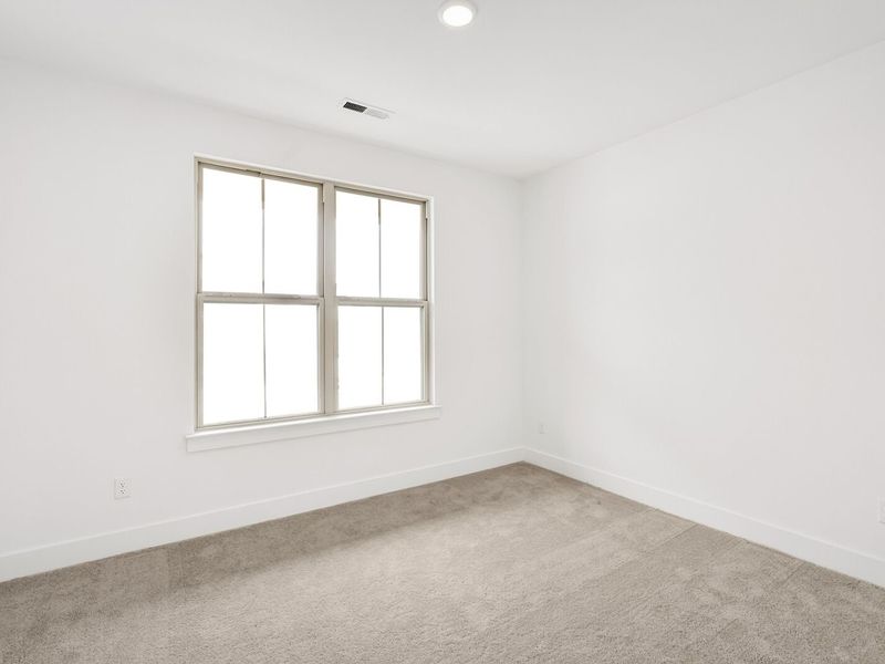 Spacious, unfurnished interior of a new home in Woods Crossing, Gallatin (Image 58).