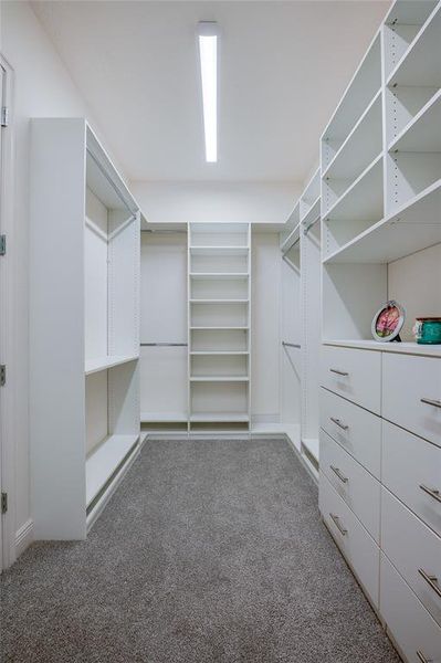 Spacious, unfurnished interior of a new home in , Daytona Beach (Image 25).