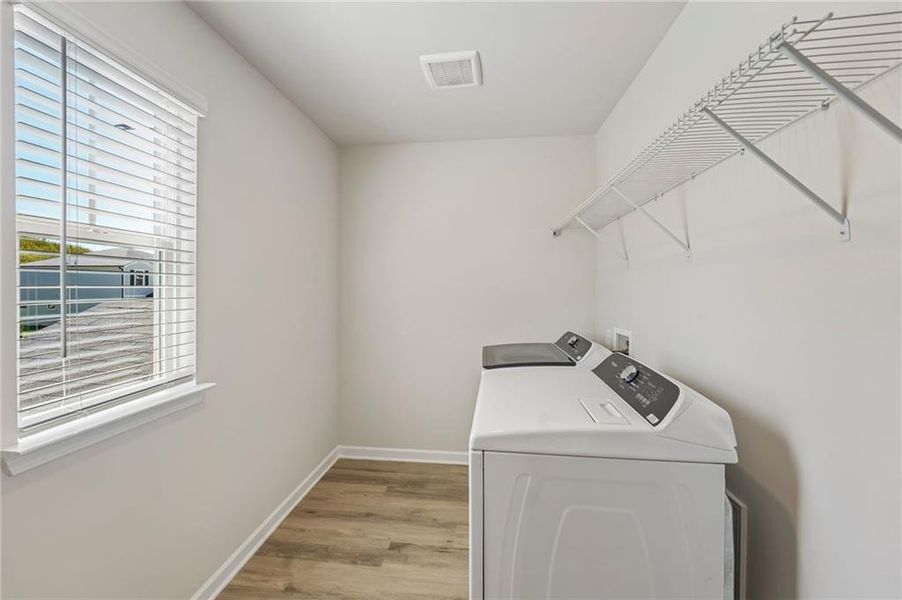 Close-up of interior finishes inside a home in Ivey Township, Dallas (Image 20).