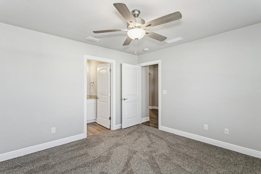 Representative unfurnished interior of a home built from the The Ruby by Herbst Homes in Buckeyes Landing, Navarre (Image 28).