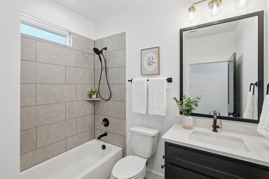 Furnished interior view inside a new home in , Tolar (Image 18).