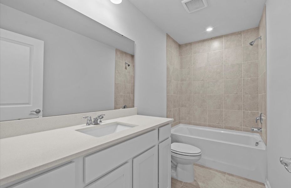 Furnished interior view inside a new home in Sparrow Creek, Boiling Springs (Image 8).