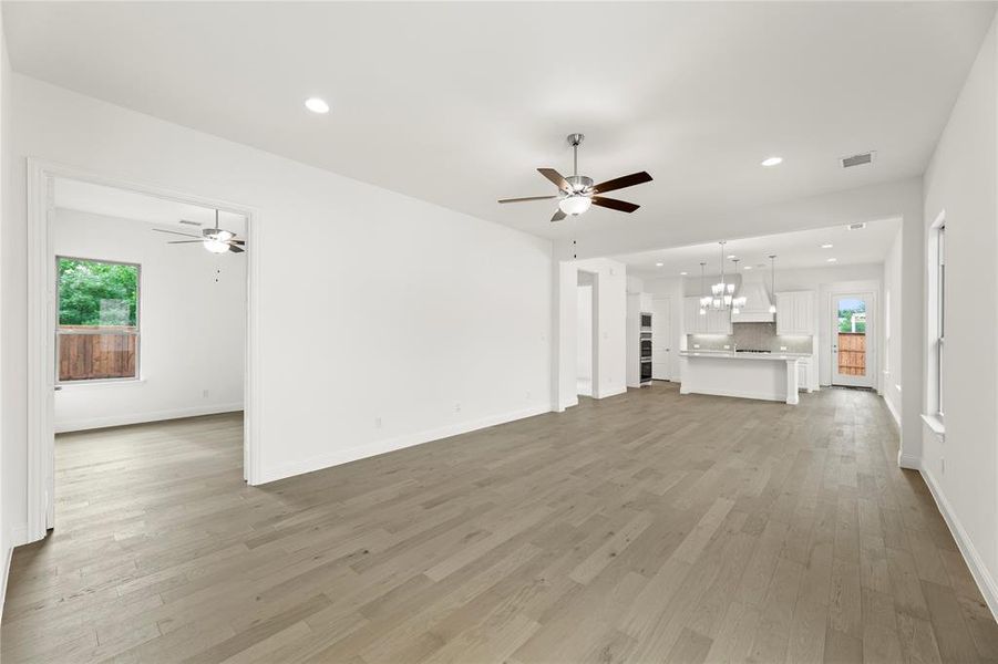 Spacious, unfurnished interior of a new home in Villas at Long Branch, Rowlett (Image 22).