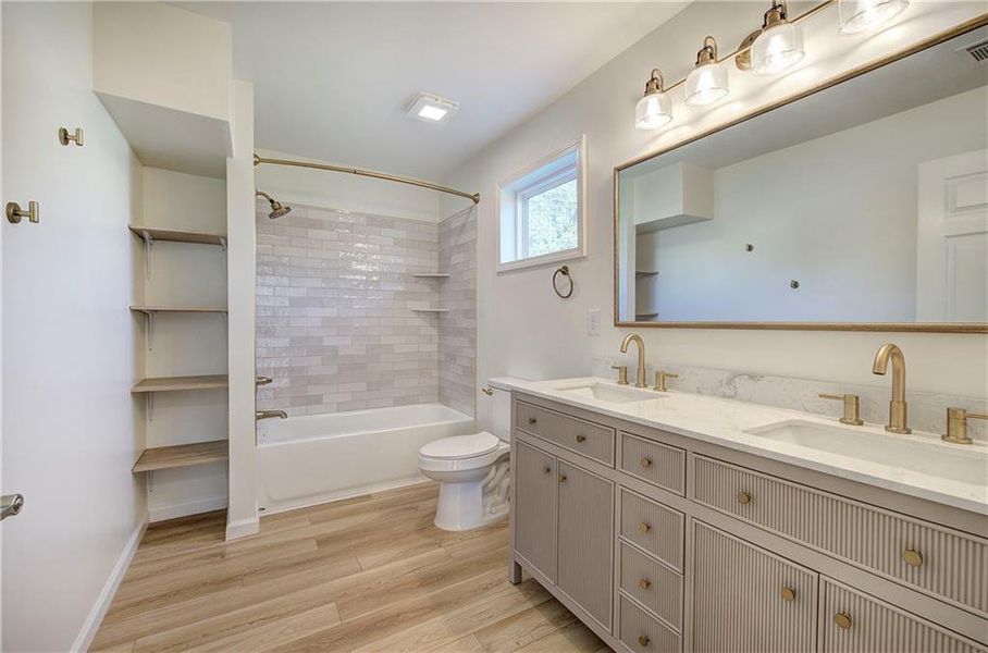 Furnished interior view inside a new home in , Adairsville (Image 8).